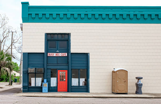 Best Portable bathroom rental  in Gladstone, MI