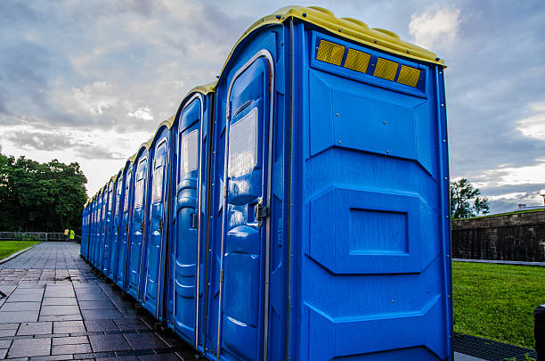 Best Portable toilet rental cost  in Gladstone, MI